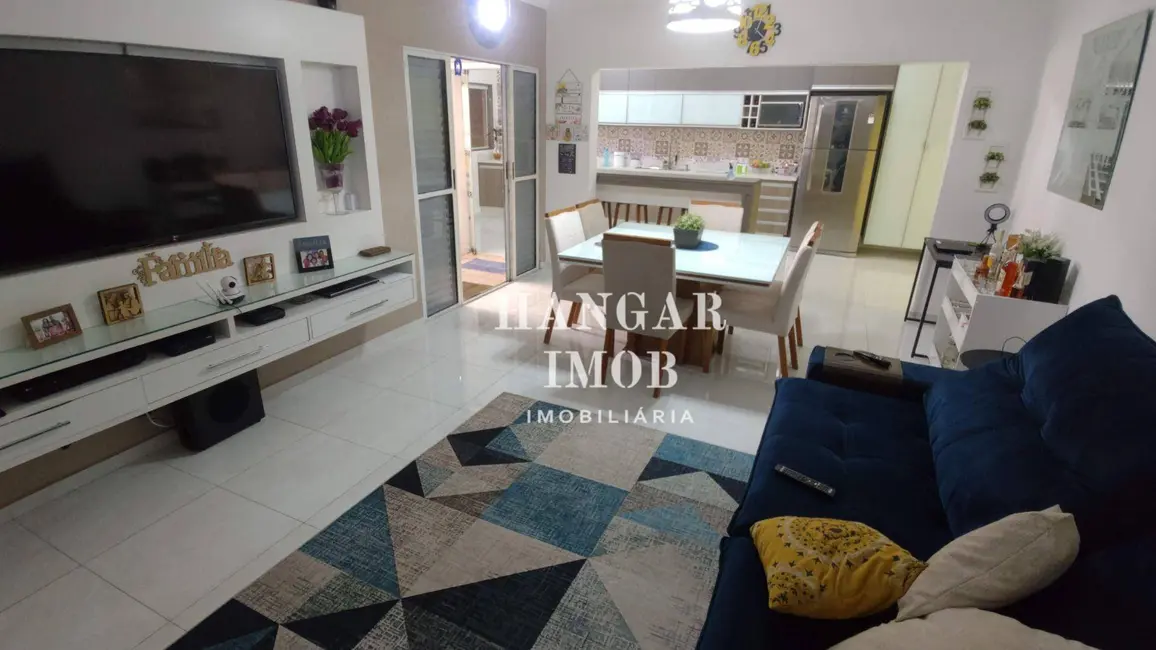 Foto 2 de Casa com 3 quartos à venda, 211m2 em Jardim Fernandes, São Paulo - SP