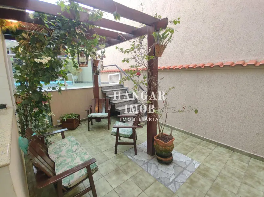 Casa com 4 quartos à venda, 250m2 em Penha de França, São Paulo - SP - imagem 8 Foto 8 de Casa com 4 quartos à venda, 250m2 em Penha de França, São Paulo - SP