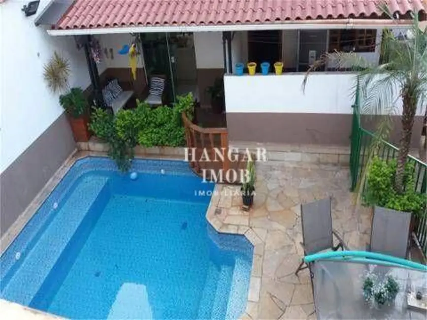 Foto 4 de Casa com 3 quartos à venda, 430m2 em Jardim Triana, São Paulo - SP