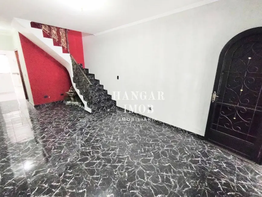 Casa com 4 quartos à venda, 168m2 em Jardim Triana, São Paulo - SP - imagem 9 Foto 9 de Casa com 4 quartos à venda, 168m2 em Jardim Triana, São Paulo - SP