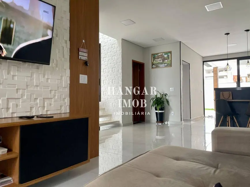 Foto 3 de Casa de Condomínio com 3 quartos à venda, 151m2 em Horto Florestal, Sorocaba - SP