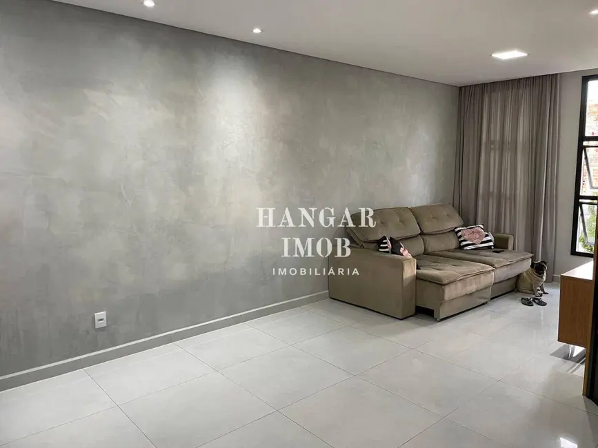 Foto 2 de Casa de Condomínio com 3 quartos à venda, 151m2 em Horto Florestal, Sorocaba - SP