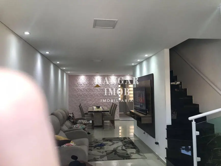 Casa com 3 quartos à venda, 160m2 em Cidade Patriarca, São Paulo - SP - imagem 3 Foto 3 de Casa com 3 quartos à venda, 160m2 em Cidade Patriarca, São Paulo - SP