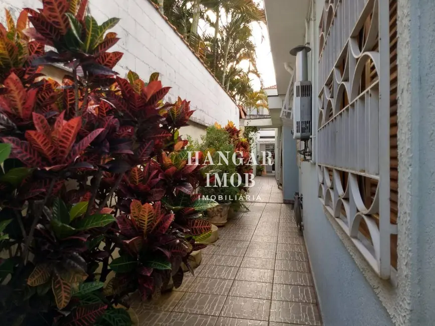 Casa com 4 quartos à venda, 400m2 em Vila Ré, São Paulo - SP - imagem 4 Foto 4 de Casa com 4 quartos à venda, 400m2 em Vila Ré, São Paulo - SP