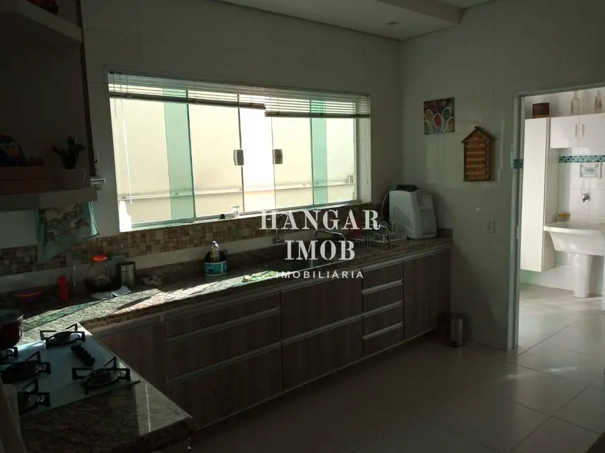 Casa de Condomínio com 4 quartos à venda, 345m2 em Vila Jardini, Sorocaba - SP - imagem 9 Foto 9 de Casa de Condomínio com 4 quartos à venda, 345m2 em Vila Jardini, Sorocaba - SP