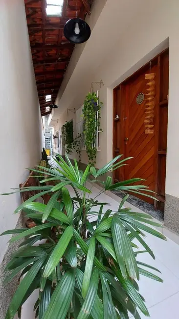 Foto 2 de Casa com 3 quartos à venda, 200m2 em Vila Libanesa, São Paulo - SP