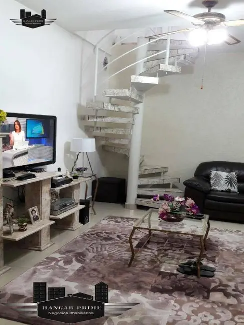 Casa com 4 quartos à venda, 220m2 em Tatuapé, São Paulo - SP - imagem 5 Foto 5 de Casa com 4 quartos à venda, 220m2 em Tatuapé, São Paulo - SP