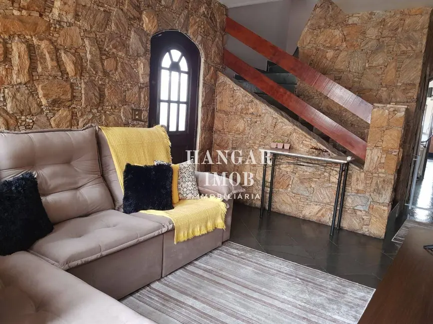 Casa com 3 quartos à venda, 224m2 em Penha de França, São Paulo - SP - imagem 9 Foto 9 de Casa com 3 quartos à venda, 224m2 em Penha de França, São Paulo - SP