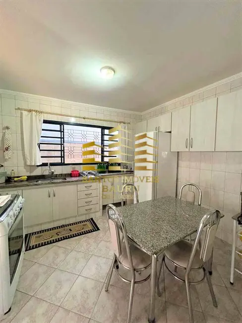 Casa com 4 quartos à venda, 242m2 em Vila Coralina, Bauru - SP - imagem 5 Foto 5 de Casa com 4 quartos à venda, 242m2 em Vila Coralina, Bauru - SP