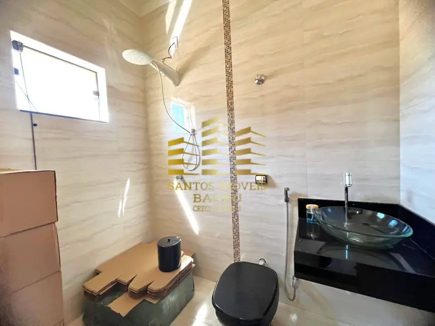 Foto 4 de Sobrado com 5 quartos à venda em Conjunto Habitacional Presidente Eurico Gaspar Dutra, Bauru - SP