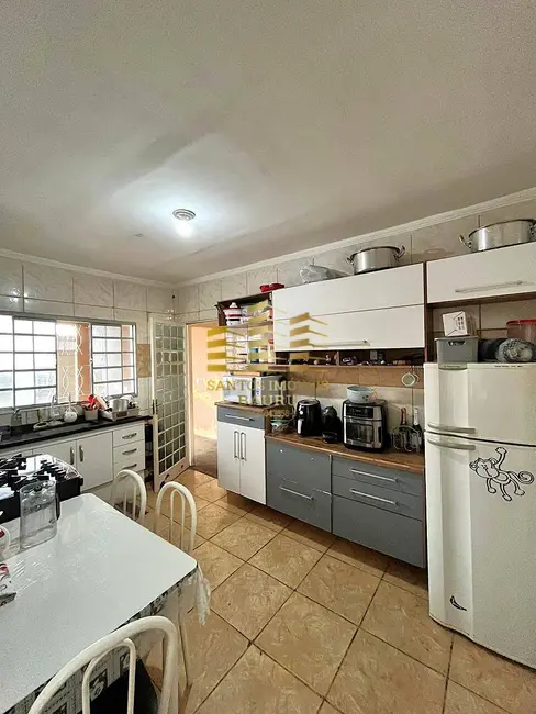 Foto 1 de Casa com 2 quartos à venda, 214m2 em Jardim Prudência, Bauru - SP