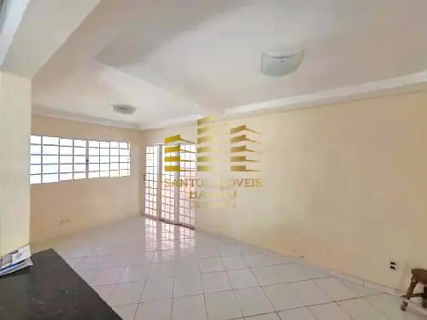 Foto 2 de Casa com 2 quartos à venda, 200m2 em Núcleo Habitacional Nobuji Nagasawa, Bauru - SP