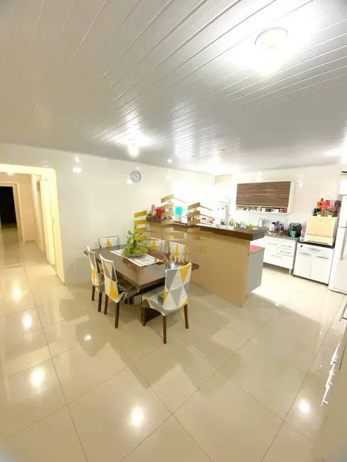 Foto 2 de Casa com 3 quartos à venda, 180m2 em Tangarás, Bauru - SP