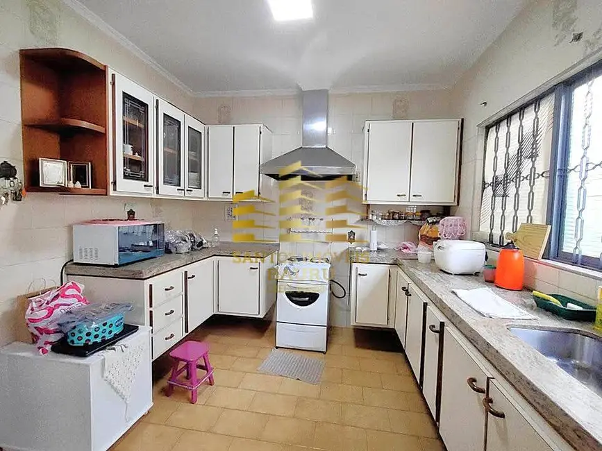 Foto 9 de Casa com 3 quartos à venda, 237m2 em Núcleo Eldorado, Bauru - SP