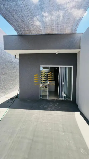Foto 2 de Casa com 2 quartos para alugar, 55m2 em Parque Viaduto, Bauru - SP