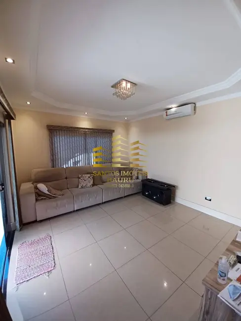 Foto 1 de Casa com 3 quartos à venda, 264m2 em Vila Carmem, Bauru - SP