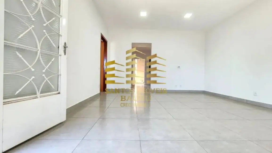 Foto 3 de Casa com 2 quartos à venda, 300m2 em Jardim Ferraz, Bauru - SP