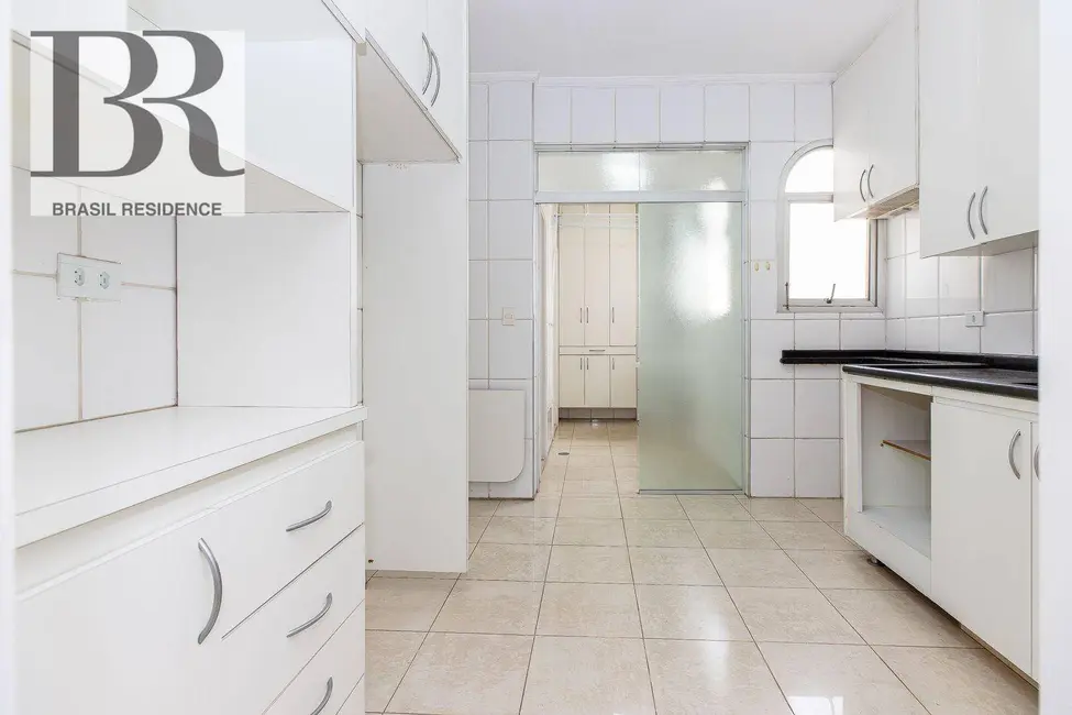 Apartamento com 3 quartos à venda, 125m2 em Moema, São Paulo - SP - imagem 5 Foto 5 de Apartamento com 3 quartos à venda, 125m2 em Moema, São Paulo - SP