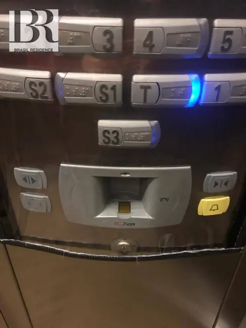 Apartamento com 4 quartos à venda, 208m2 em Vila Mariana, São Paulo - SP - imagem 3 Foto 3 de Apartamento com 4 quartos à venda, 208m2 em Vila Mariana, São Paulo - SP