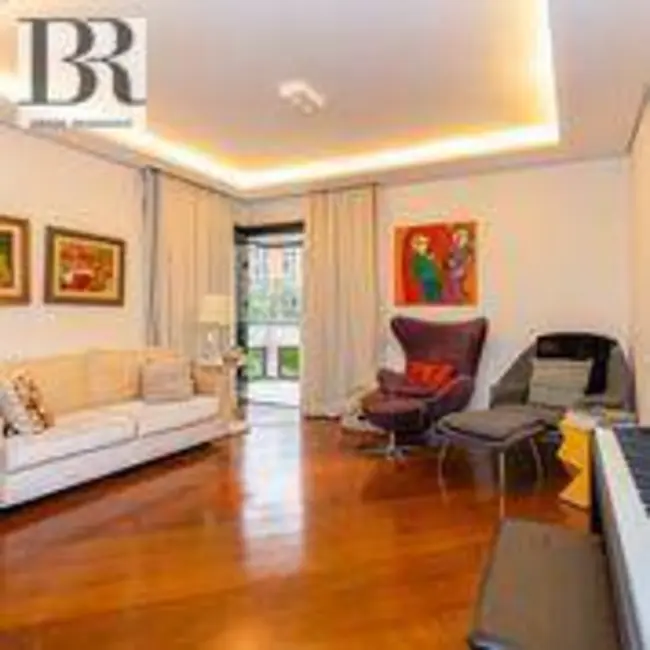 Apartamento com 4 quartos à venda, 220m2 em Moema, São Paulo - SP - imagem 1 Foto 1 de Apartamento com 4 quartos à venda, 220m2 em Moema, São Paulo - SP