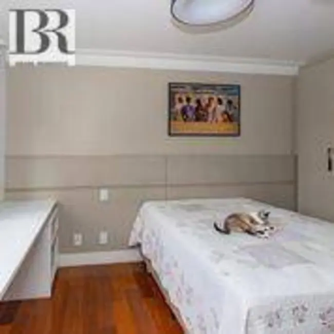 Apartamento com 4 quartos à venda, 196m2 em Moema, São Paulo - SP - imagem 6 Foto 6 de Apartamento com 4 quartos à venda, 196m2 em Moema, São Paulo - SP