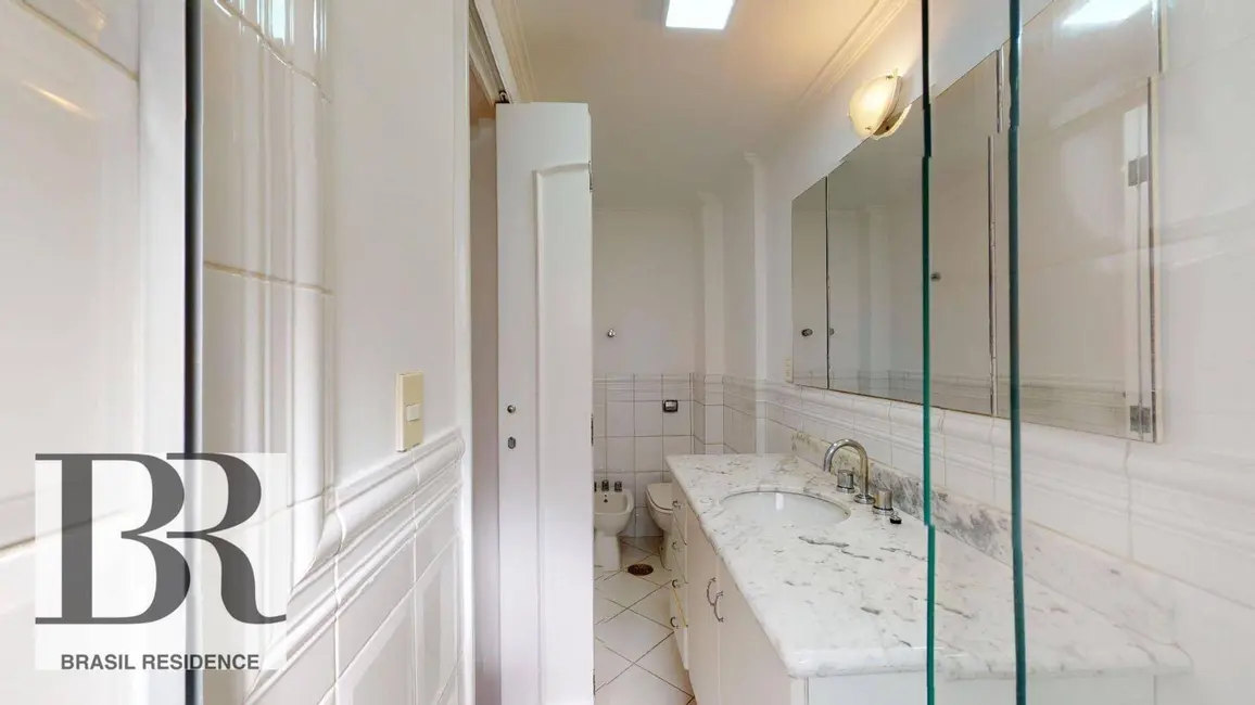 Foto 2 de Apartamento com 4 quartos à venda, 222m2 em Jardim Paulista, São Paulo - SP