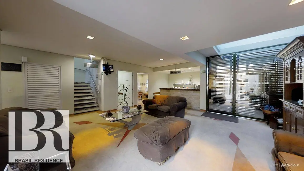 Foto 3 de Sobrado com 10 quartos à venda, 374m2 em Moema, São Paulo - SP