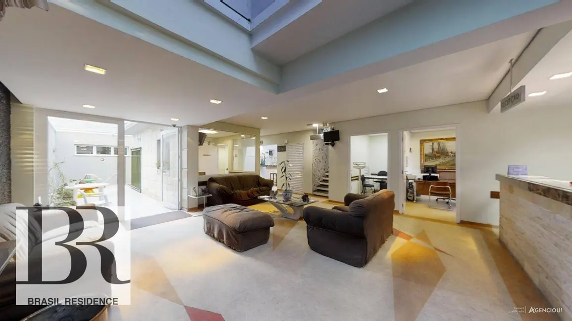 Foto 2 de Sobrado com 10 quartos à venda, 374m2 em Moema, São Paulo - SP