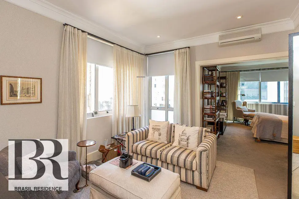 Apartamento com 3 quartos à venda, 221m2 em Jardim Paulista, São Paulo - SP - imagem 4 Foto 4 de Apartamento com 3 quartos à venda, 221m2 em Jardim Paulista, São Paulo - SP