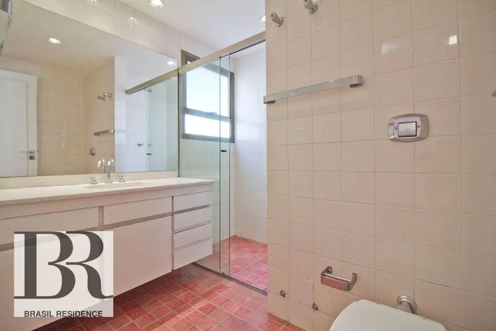 Apartamento com 4 quartos à venda, 149m2 em Moema, São Paulo - SP - imagem 4 Foto 4 de Apartamento com 4 quartos à venda, 149m2 em Moema, São Paulo - SP