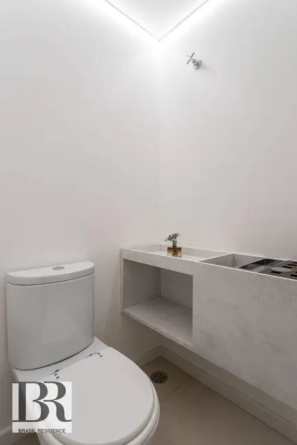 Apartamento com 3 quartos à venda, 120m2 em Moema, São Paulo - SP - imagem 8 Foto 8 de Apartamento com 3 quartos à venda, 120m2 em Moema, São Paulo - SP