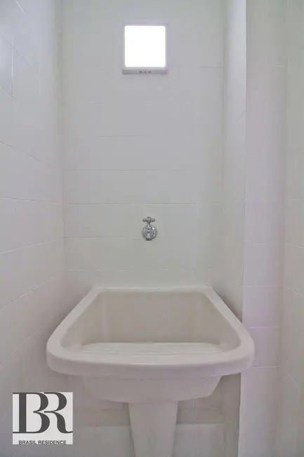 Apartamento com 2 quartos à venda, 60m2 em Moema, São Paulo - SP - imagem 3 Foto 3 de Apartamento com 2 quartos à venda, 60m2 em Moema, São Paulo - SP