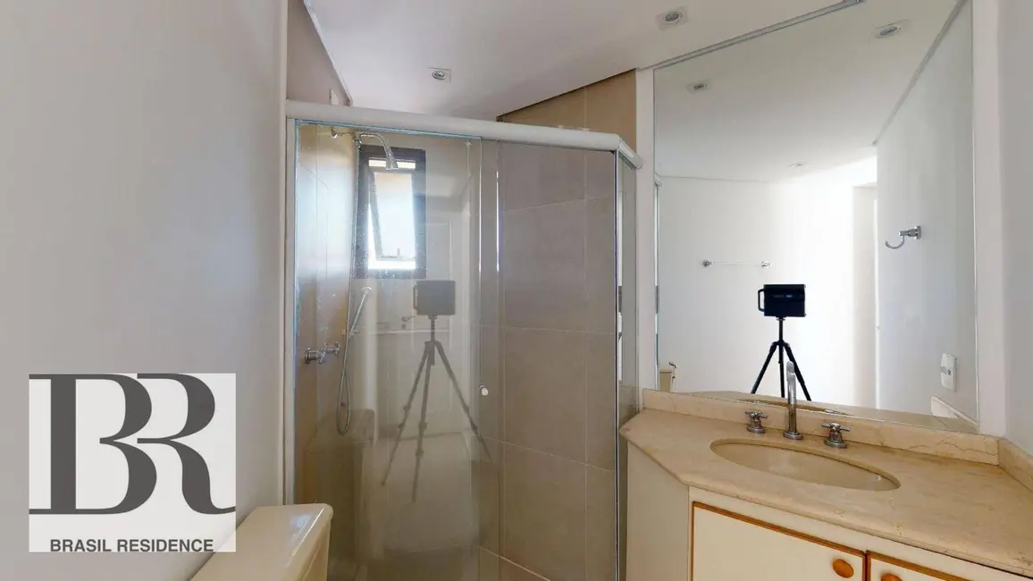 Apartamento com 3 quartos à venda, 148m2 em Moema, São Paulo - SP - imagem 5 Foto 5 de Apartamento com 3 quartos à venda, 148m2 em Moema, São Paulo - SP