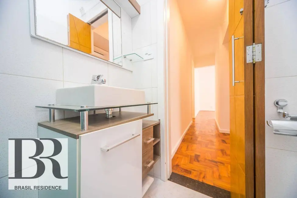 Apartamento com 2 quartos à venda, 51m2 em Moema, São Paulo - SP - imagem 3 Foto 3 de Apartamento com 2 quartos à venda, 51m2 em Moema, São Paulo - SP