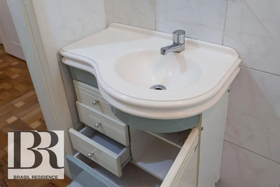 Apartamento com 3 quartos à venda, 125m2 em Moema, São Paulo - SP - imagem 8 Foto 8 de Apartamento com 3 quartos à venda, 125m2 em Moema, São Paulo - SP