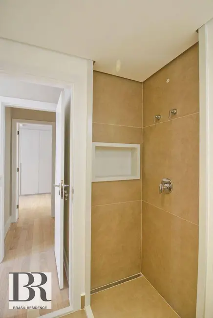 Apartamento com 3 quartos à venda, 198m2 em Jardim Paulista, São Paulo - SP - imagem 5 Foto 5 de Apartamento com 3 quartos à venda, 198m2 em Jardim Paulista, São Paulo - SP