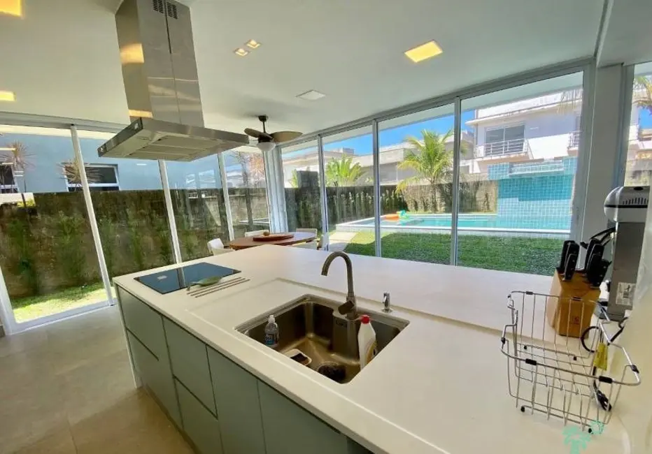 Foto 7 de Casa com 4 quartos à venda, 442m2 em Bertioga - SP