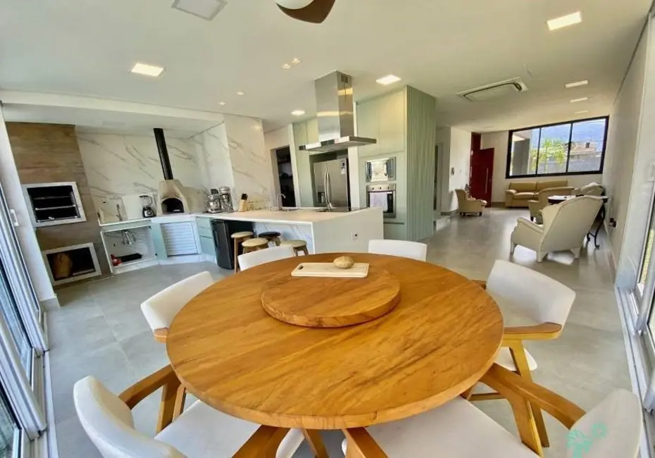 Foto 4 de Casa com 4 quartos à venda, 442m2 em Bertioga - SP