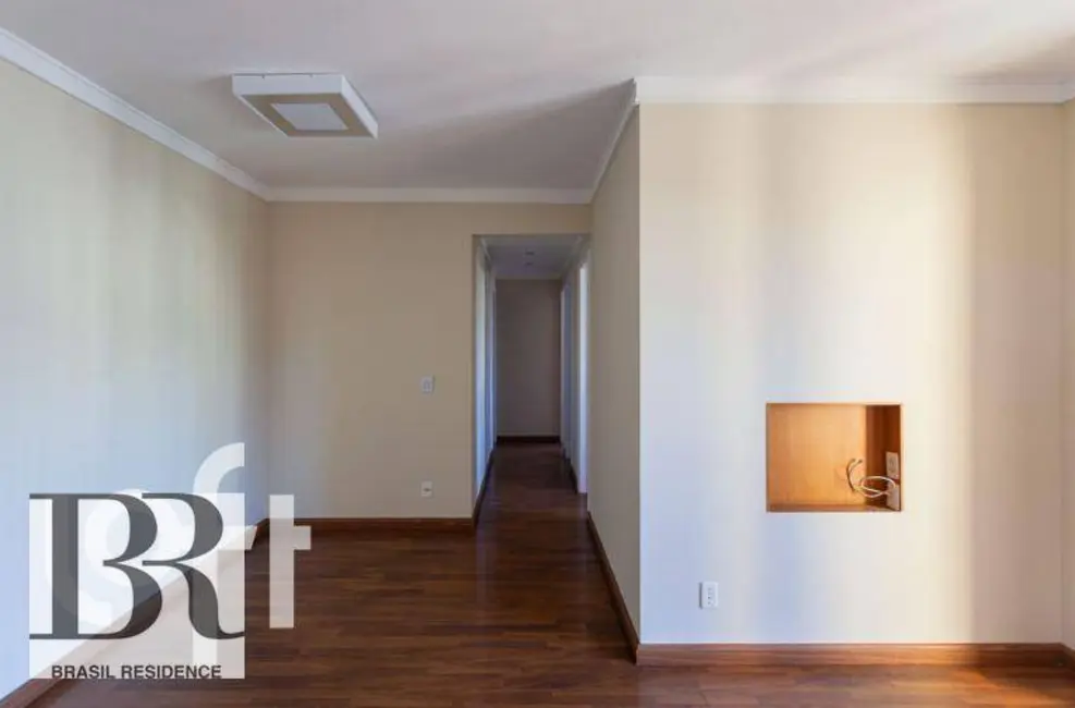 Apartamento com 3 quartos à venda, 80m2 em Aclimação, São Paulo - SP - imagem 2 Foto 2 de Apartamento com 3 quartos à venda, 80m2 em Aclimação, São Paulo - SP