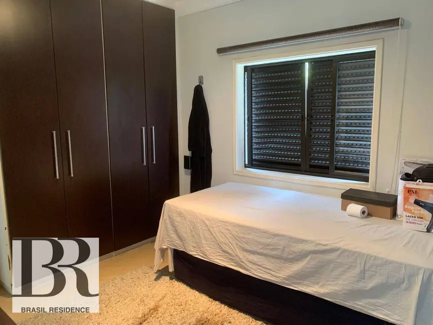 Apartamento com 2 quartos à venda, 75m2 em Aclimação, São Paulo - SP - imagem 4 Foto 4 de Apartamento com 2 quartos à venda, 75m2 em Aclimação, São Paulo - SP