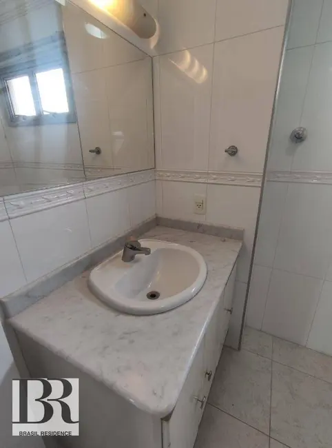 Apartamento com 3 quartos à venda e para alugar, 242m2 em Itaim Bibi, São Paulo - SP - imagem 5 Foto 5 de Apartamento com 3 quartos à venda e para alugar, 242m2 em Itaim Bibi, São Paulo - SP