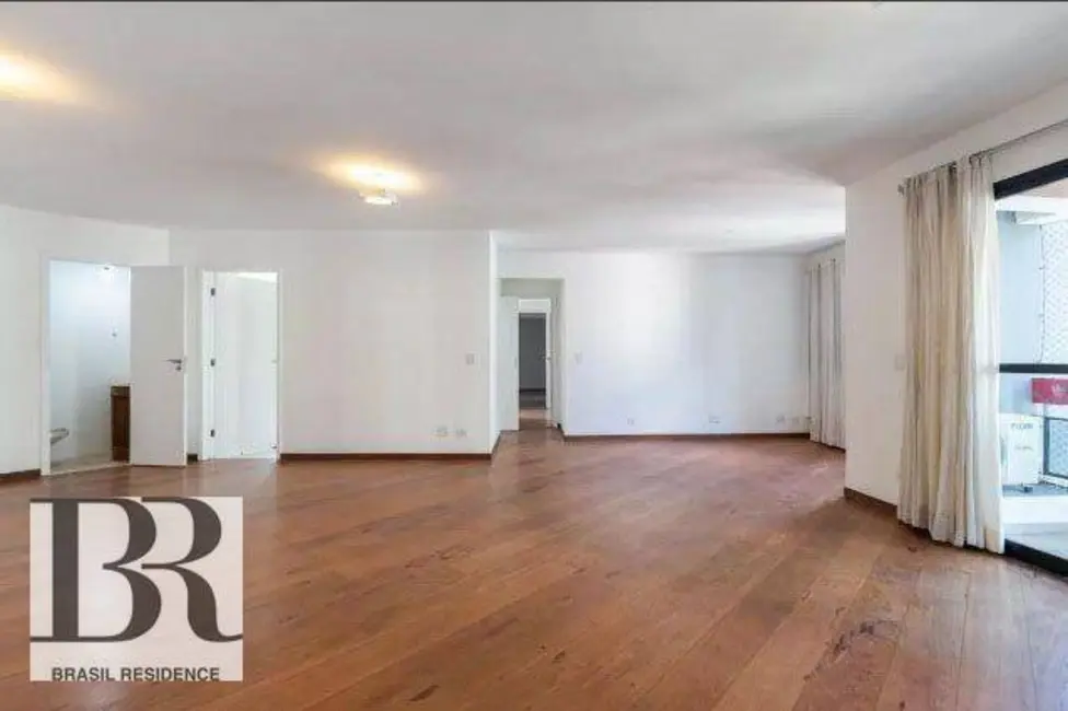 Foto 2 de Apartamento com 3 quartos à venda, 144m2 em Itaim Bibi, São Paulo - SP