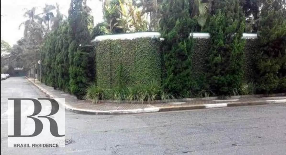 Foto 9 de Casa com 4 quartos para alugar, 1500m2 em Jardim dos Estados, São Paulo - SP