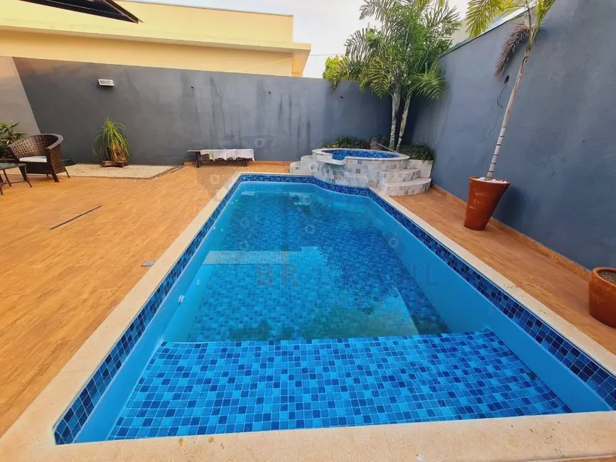 Foto 3 de Casa de Condomínio com 3 quartos à venda, 250m2 em Piratininga - SP