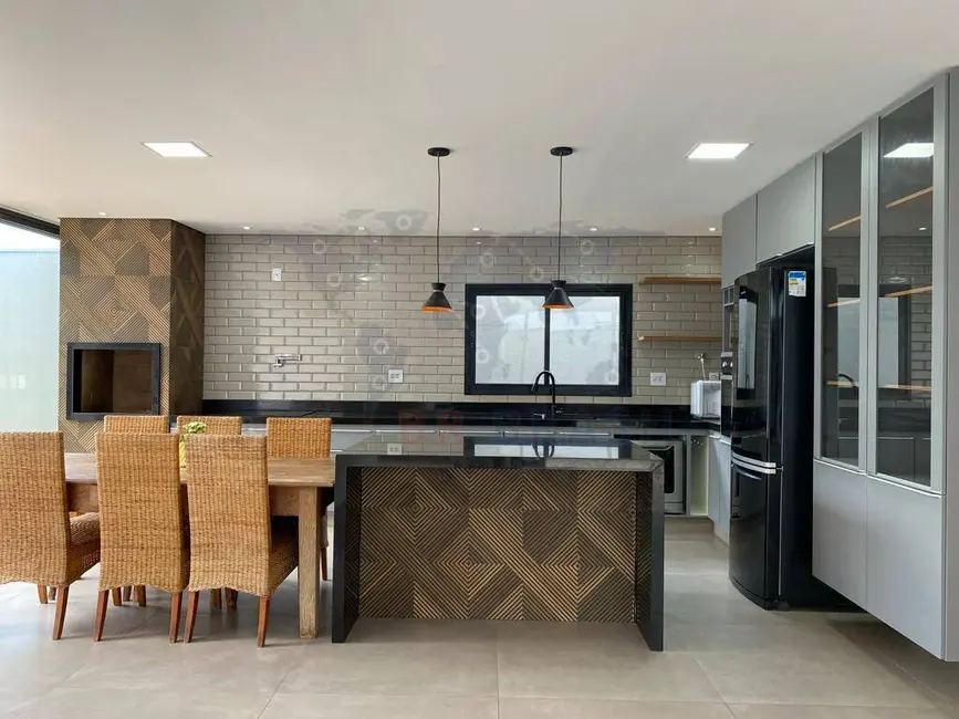 Foto 6 de Casa de Condomínio com 3 quartos à venda, 455m2 em Piratininga - SP