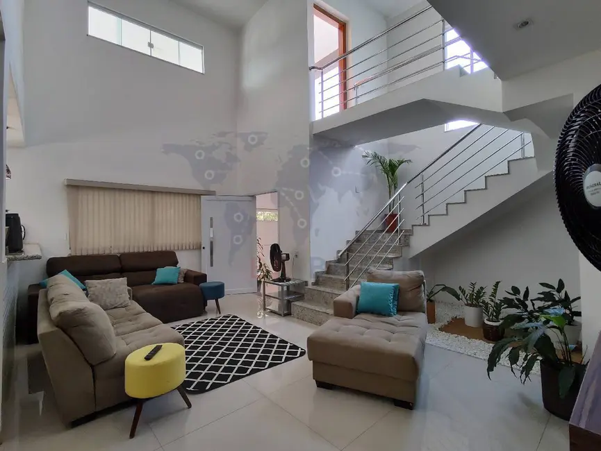 Foto 1 de Casa com 2 quartos à venda, 205m2 em Jardim Silvestre, Bauru - SP