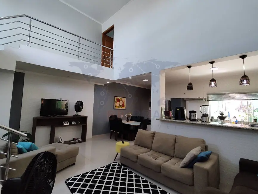 Casa com 2 quartos à venda, 205m2 em Jardim Silvestre, Bauru - SP - imagem 5 Foto 5 de Casa com 2 quartos à venda, 205m2 em Jardim Silvestre, Bauru - SP