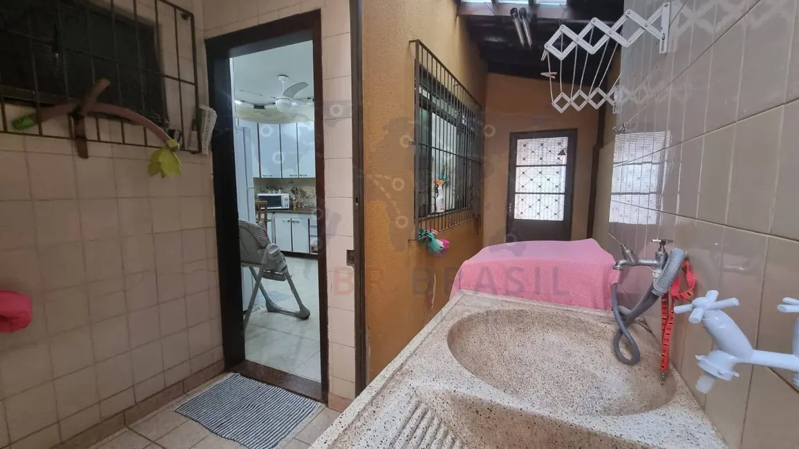 Foto 8 de Casa com 3 quartos à venda, 303m2 em Jardim Marambá, Bauru - SP