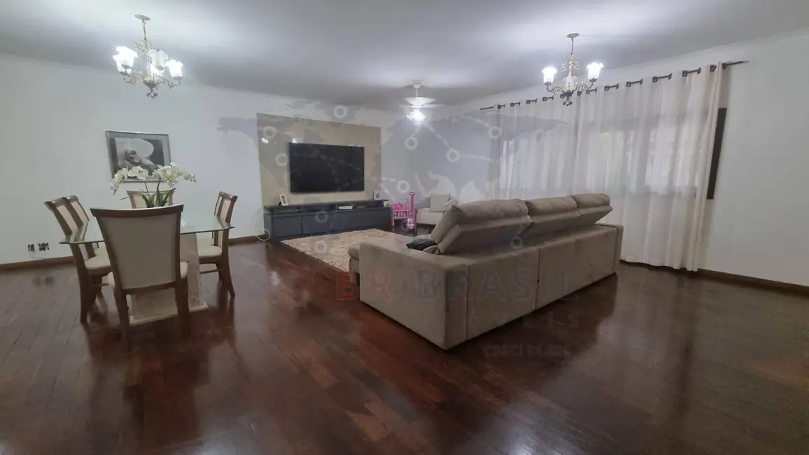 Foto 2 de Casa com 3 quartos à venda, 303m2 em Jardim Marambá, Bauru - SP
