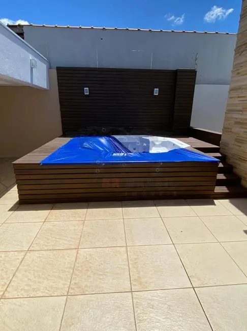 Foto 2 de Casa com 3 quartos à venda, 300m2 em Centro, Piratininga - SP